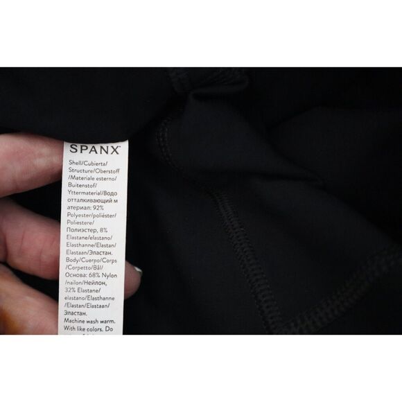 SPANX 50273R Womens Sz M Black Built-In Figure-Shaping Shorts Pleated Skort - Picture 4 of 9